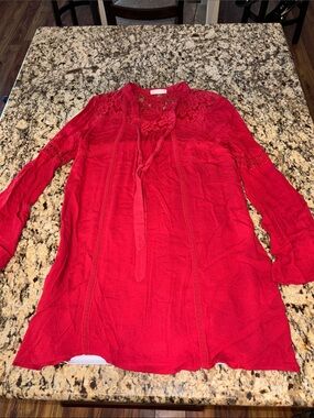 Altar'd State Red Lace-Yoke Tie-Neck Tunic women’s L
